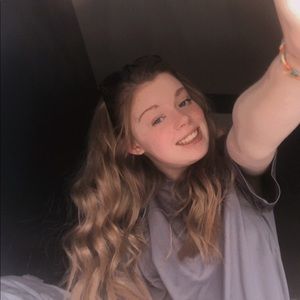 Meet your Posher, Alli